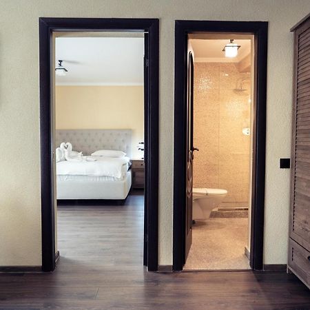 London Apartments Vaslui Luaran gambar