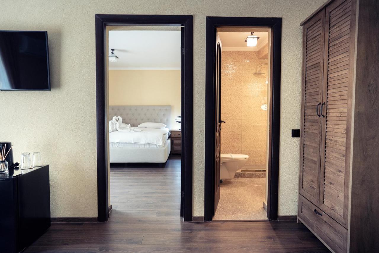 London Apartments Vaslui Luaran gambar