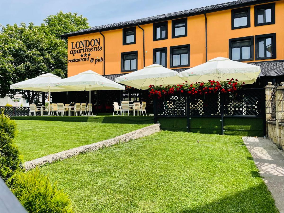London Apartments Vaslui Luaran gambar